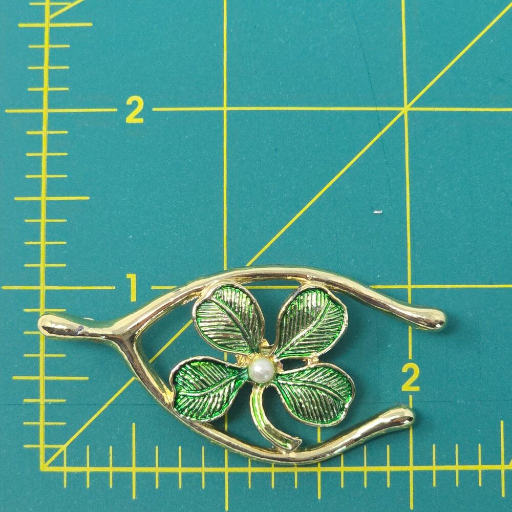 Vintage Gerry’s Lucky Wishbone Brooch Green Clover Faux Pearl Gold Tone - Picture 5 of 7